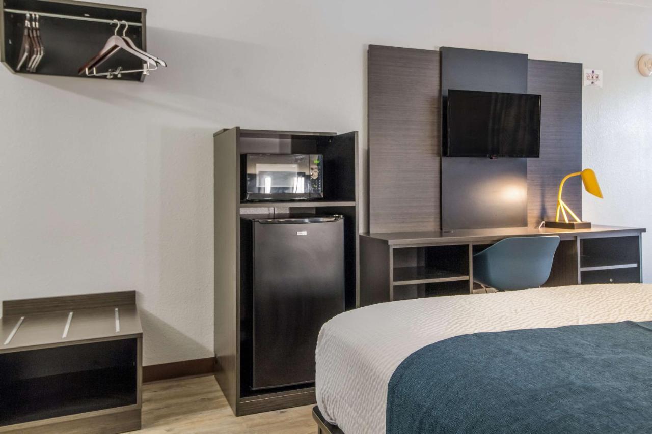 Motel 6 Groves, Tx Εξωτερικό φωτογραφία